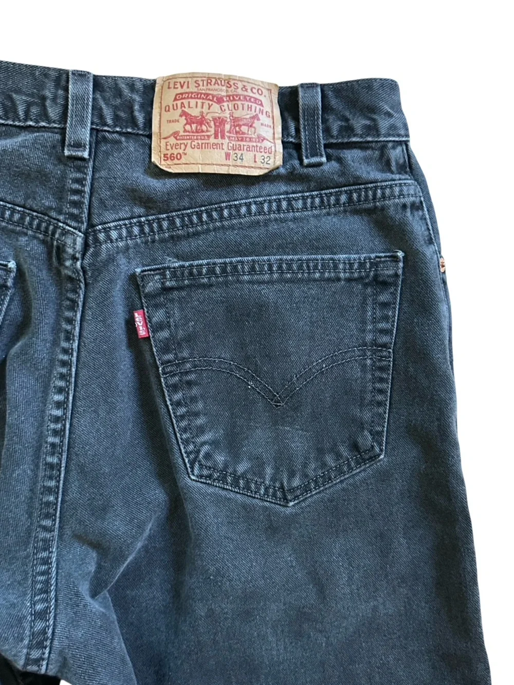 Vtg Levi's 560 Washed Black Loose Fit Tapered Jeans 34X32